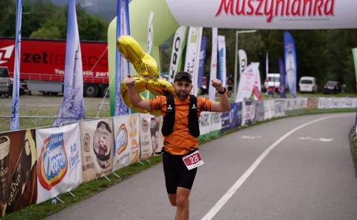 Jest zwycięzca Biegu 7 Dolin na 100 km! Dotarł do mety ze świetnym czasem [WIDEO] - 76